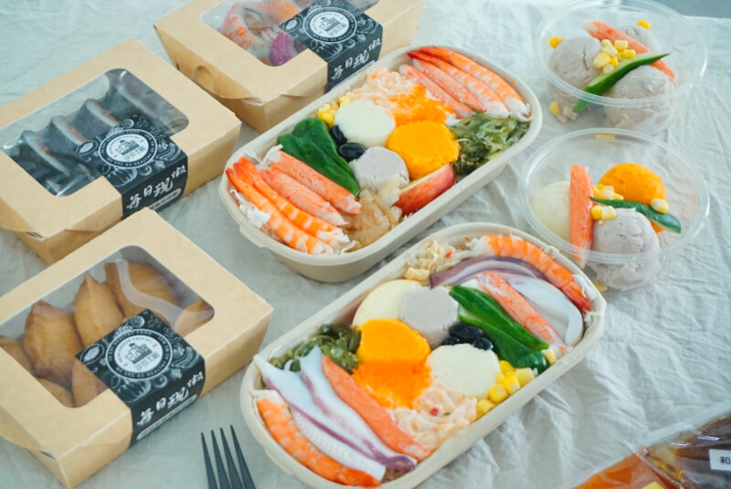 台北美食 沙拉王國 | 社團團購人氣美食 海鮮沙拉 綜合壽司好吃超級推薦！ @珮蒂的味蕾日記