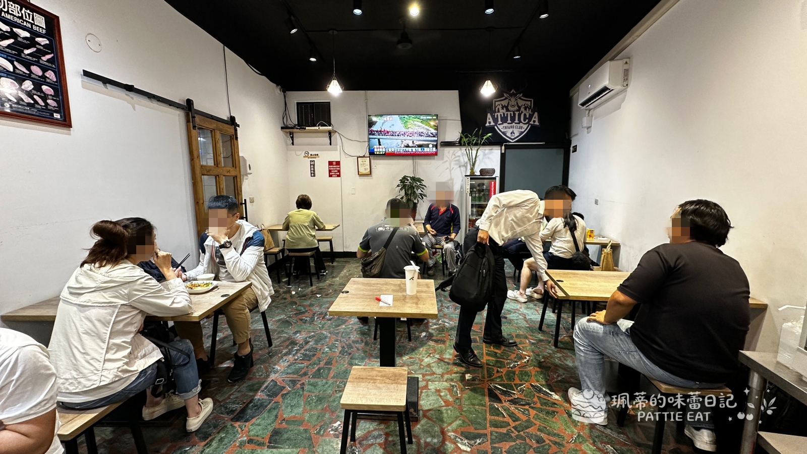 板橋美食 富林鐵板燒｜在地人天天排隊的平價首選！130元起跳、脆口青菜配超濃郁大骨湯喝到飽 @珮蒂的味蕾日記