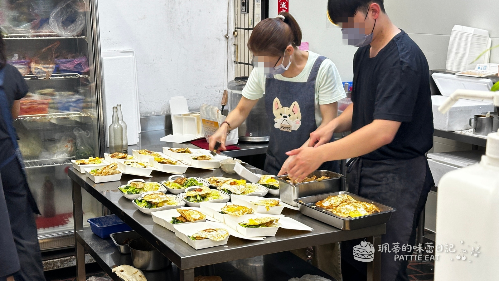 板橋美食 富林鐵板燒｜在地人天天排隊的平價首選！130元起跳、脆口青菜配超濃郁大骨湯喝到飽 @珮蒂的味蕾日記
