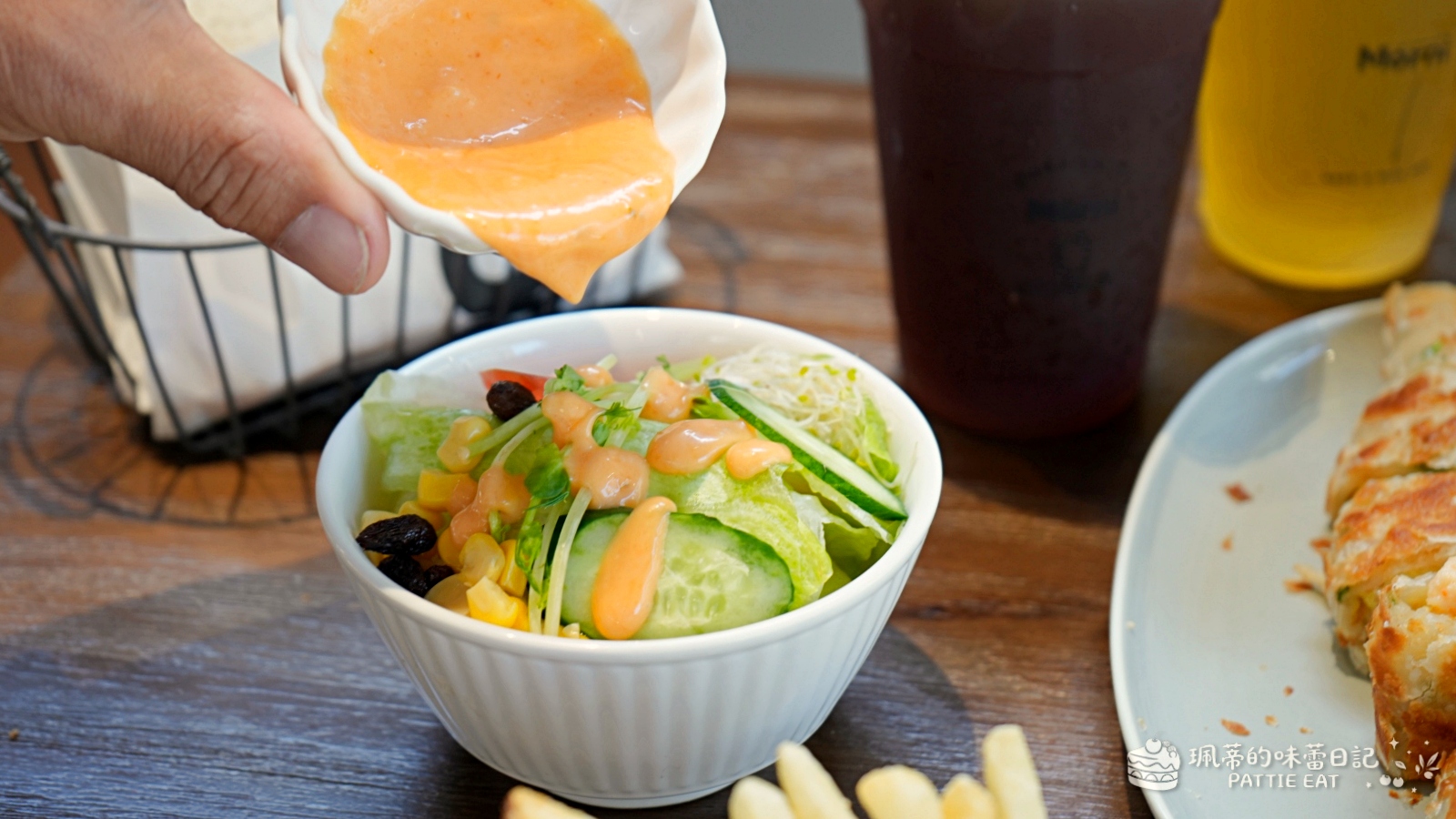 花蓮美食 Morni 莫尼早餐新港店｜只要銅板價！激推龍蝦沙拉蛋餅 花蓮市區高 CP 值文青質感早餐 @珮蒂的味蕾日記