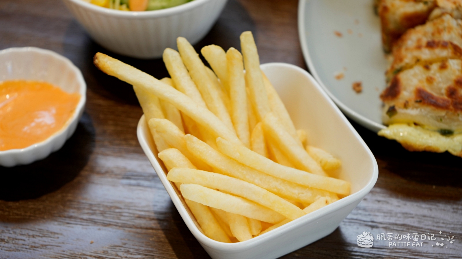 花蓮美食 Morni 莫尼早餐新港店｜只要銅板價！激推龍蝦沙拉蛋餅 花蓮市區高 CP 值文青質感早餐 @珮蒂的味蕾日記