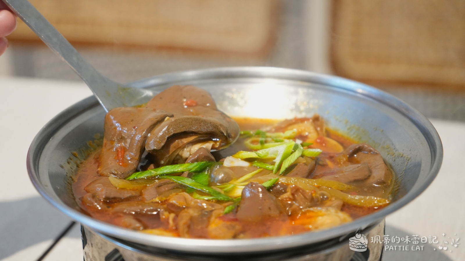 板橋美食 玖仰久仰|平價版春水堂!路易莎旗下品牌文青熱炒店 白飯吃到飽 板橋傑仕堡高CP值餐廳推薦 內褲菜單 @珮蒂的味蕾日記 板橋美食 玖仰久仰|平價版春水堂!路易莎旗下品牌文青熱炒店 白飯吃到飽 板橋傑仕堡高CP值餐廳推薦 內褲菜單 @珮蒂的味蕾日記