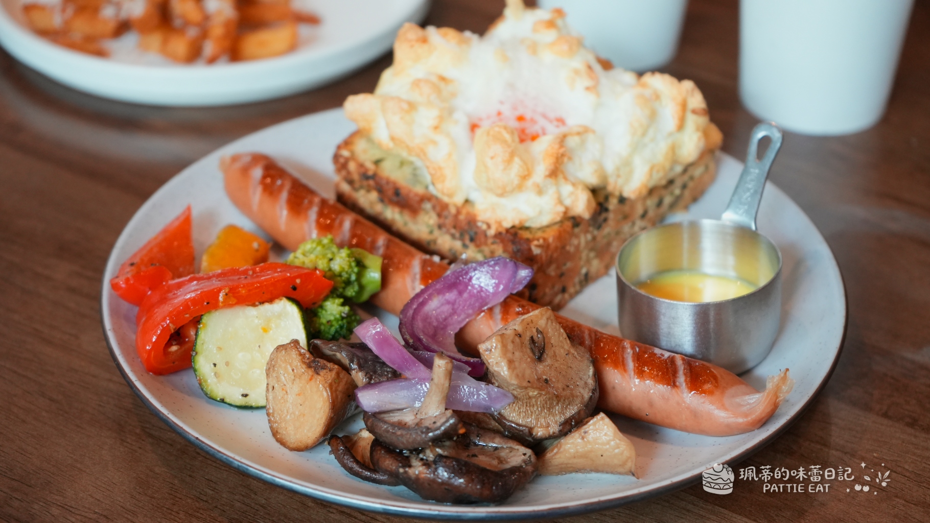 新北板橋 白霧時光｜2026板橋早午餐推薦 不限時好停車 傑仕堡、新埔捷運站必吃質感餐廳 @珮蒂的味蕾日記