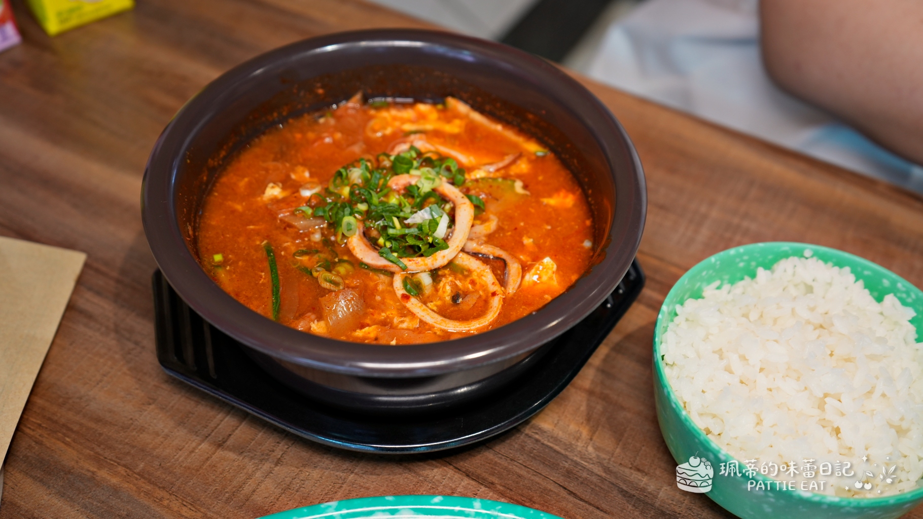 板橋美食推薦 家常飯朴老師板橋新埔店｜新埔捷運站、致理科大韓式料理 超牽絲辣炒年糕與迷你煎餅超澎湃！內附菜單 @珮蒂的味蕾日記