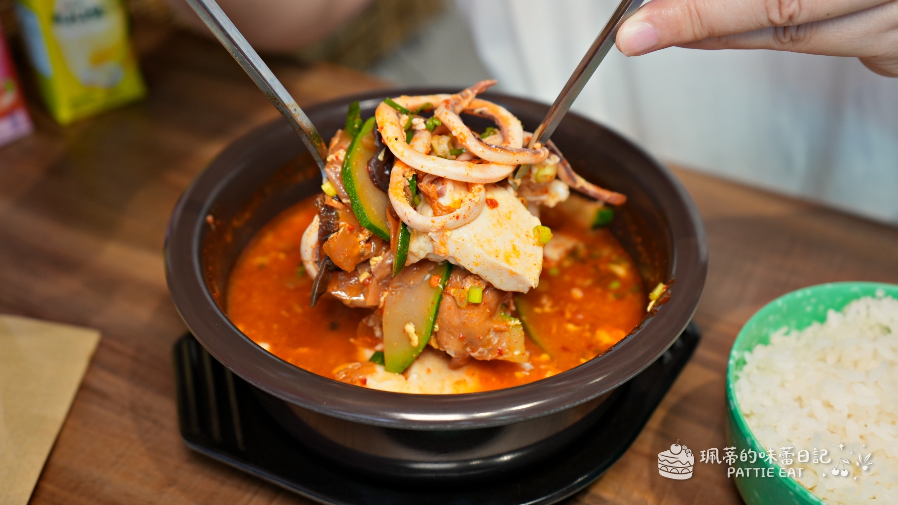 板橋美食推薦 家常飯朴老師板橋新埔店｜新埔捷運站、致理科大韓式料理 超牽絲辣炒年糕與迷你煎餅超澎湃！內附菜單 @珮蒂的味蕾日記