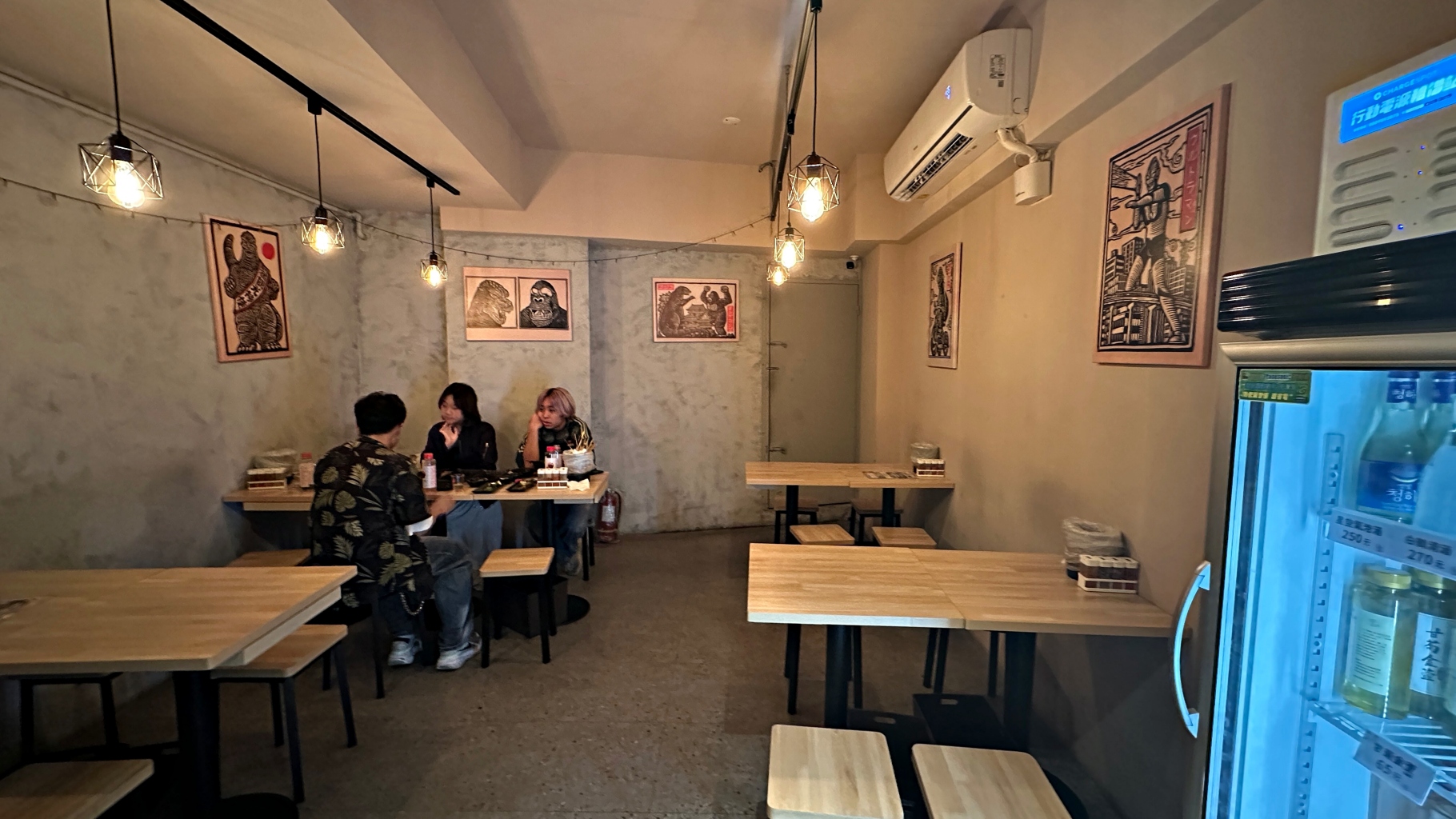 新莊居酒屋推薦 柒息地串燒居酒屋｜串燒19元起 新莊棒球場附近美食 平價宵夜聚餐首選 @珮蒂的味蕾日記