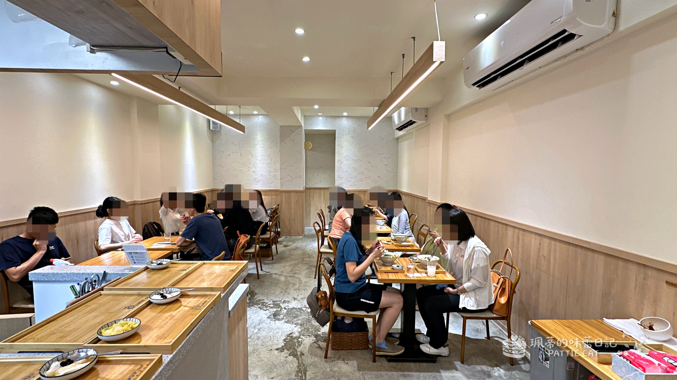 公館美食推薦 雞soup 雞湯麵|中正區 台大對面濃郁系雞湯麵 平價好吃 內用免費氣泡飲喝到飽 @珮蒂的味蕾日記 公館美食推薦 雞soup 雞湯麵|中正區 台大對面濃郁系雞湯麵 平價好吃 內用免費氣泡飲喝到飽 @珮蒂的味蕾日記