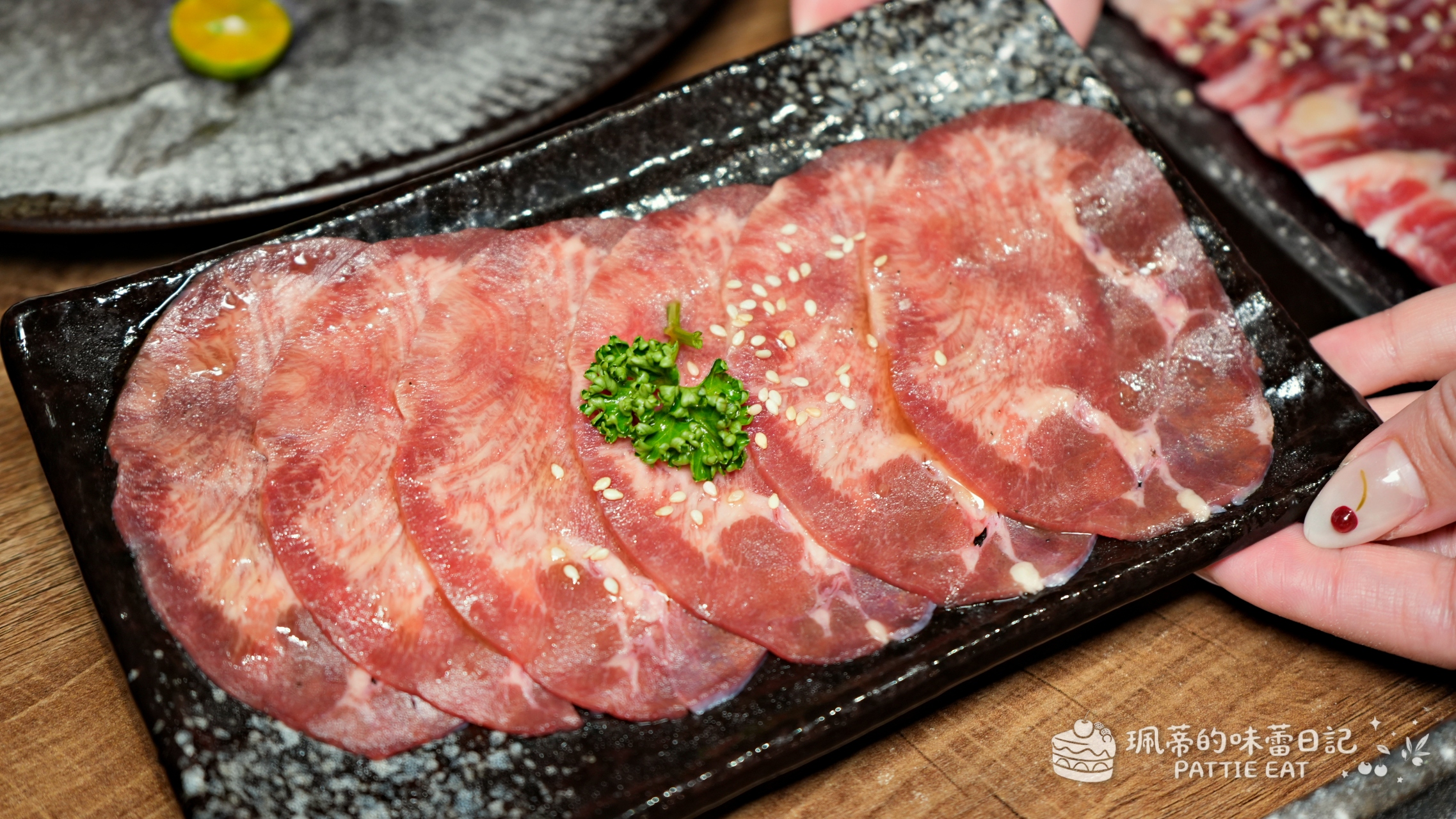 板橋美食 猴子燒肉｜板橋必吃高CP值燒肉 16道雙人和牛套餐 平價又大份量 聚餐慶生餐廳推薦 @珮蒂的味蕾日記