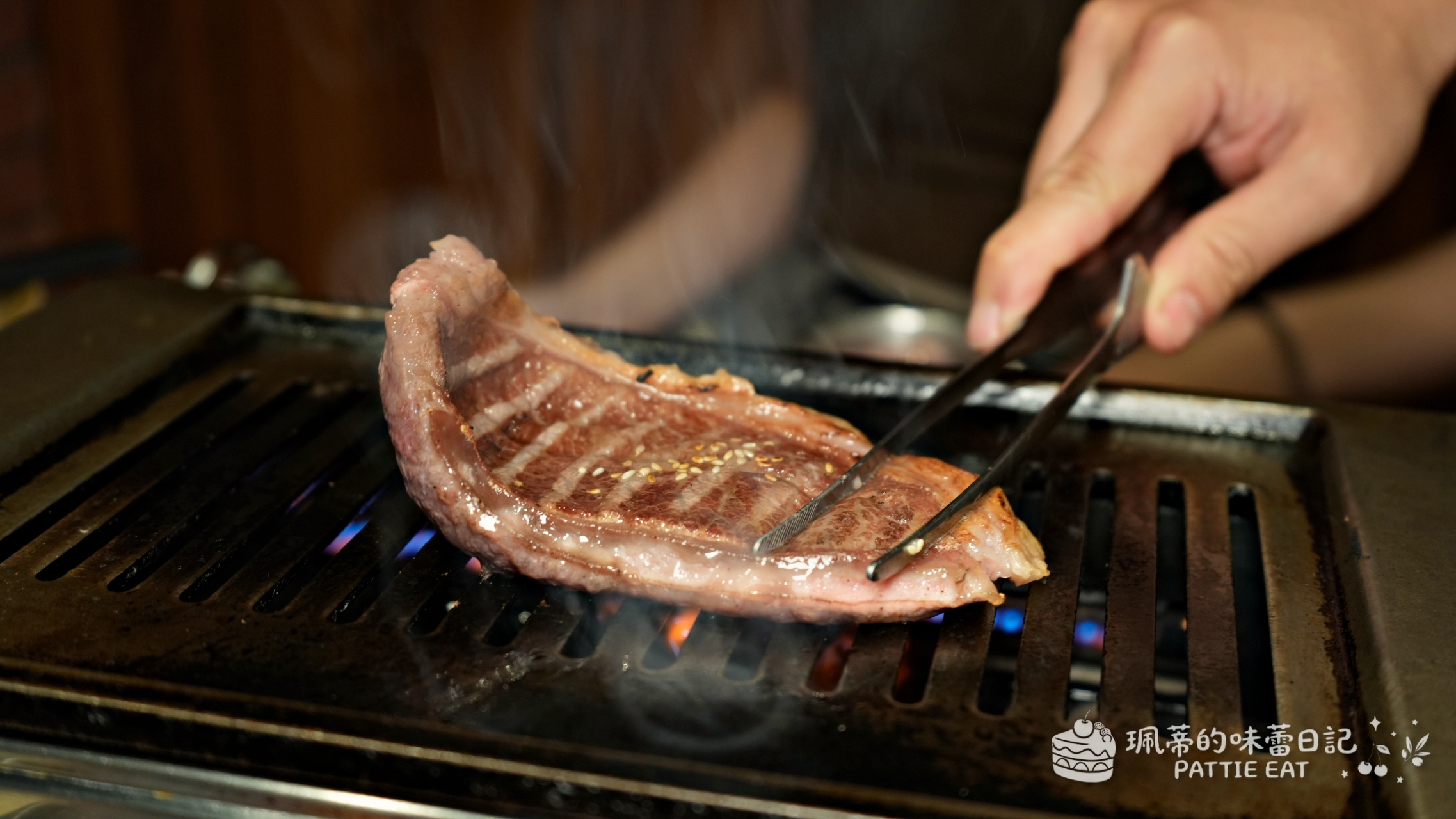 板橋美食 猴子燒肉｜板橋必吃高CP值燒肉 16道雙人和牛套餐 平價又大份量 聚餐慶生餐廳推薦 @珮蒂的味蕾日記