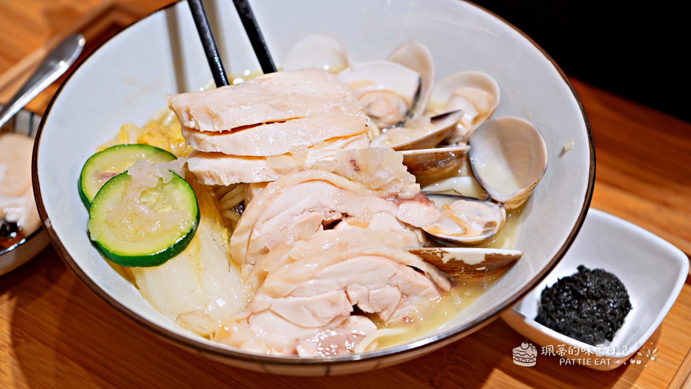 公館美食推薦 雞soup 雞湯麵|中正區 台大對面濃郁系雞湯麵 平價好吃 內用免費氣泡飲喝到飽 @珮蒂的味蕾日記 公館美食推薦 雞soup 雞湯麵|中正區 台大對面濃郁系雞湯麵 平價好吃 內用免費氣泡飲喝到飽 @珮蒂的味蕾日記
