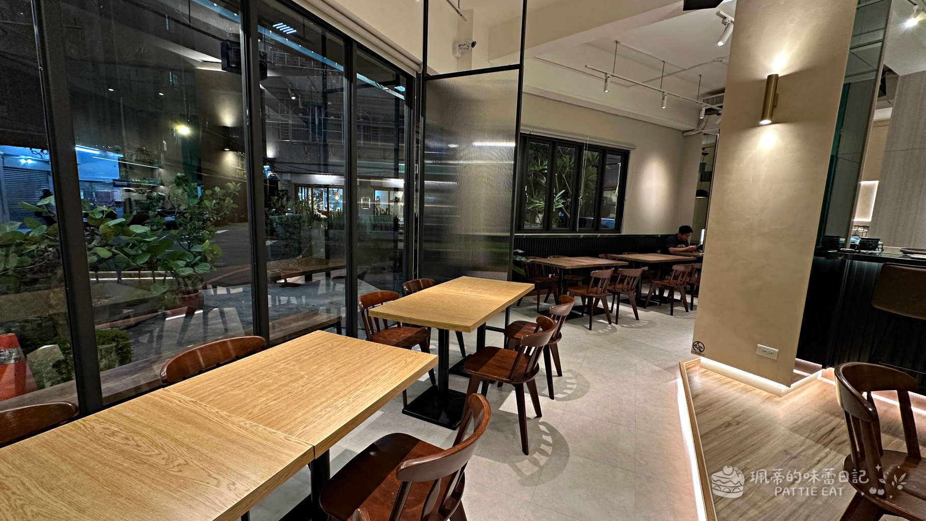 板橋美食推薦 知滿Cafe｜捷運板橋站高評價韓式料理 全新開幕環境漂亮的聚餐餐廳 @珮蒂的味蕾日記
