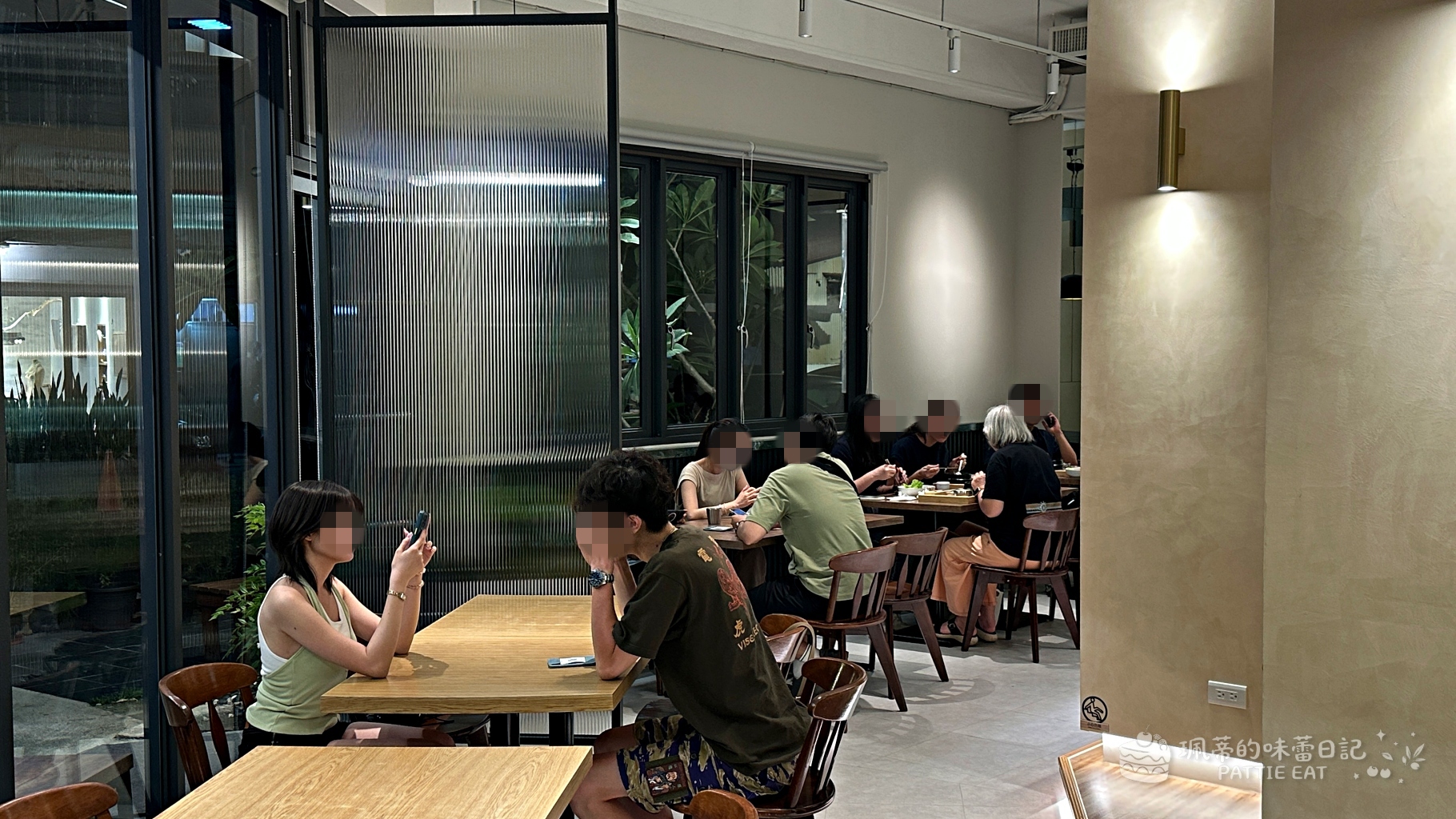 板橋美食推薦 知滿Cafe｜捷運板橋站高評價韓式料理 全新開幕環境漂亮的聚餐餐廳 @珮蒂的味蕾日記