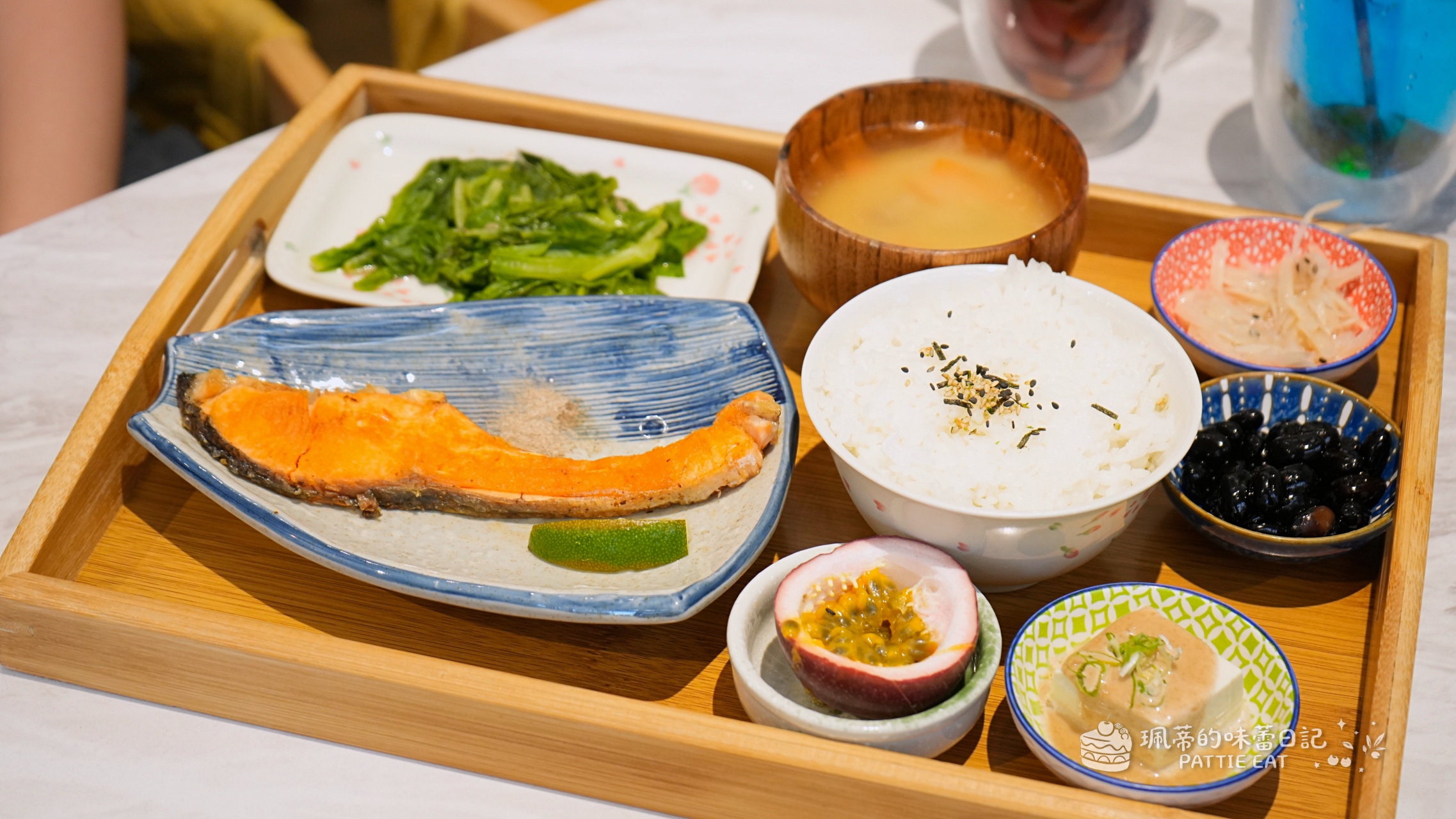 板橋美食推薦 風日洋食｜捷運新埔站人氣美食 宮崎駿主題佈置日式洋食店 @珮蒂的味蕾日記