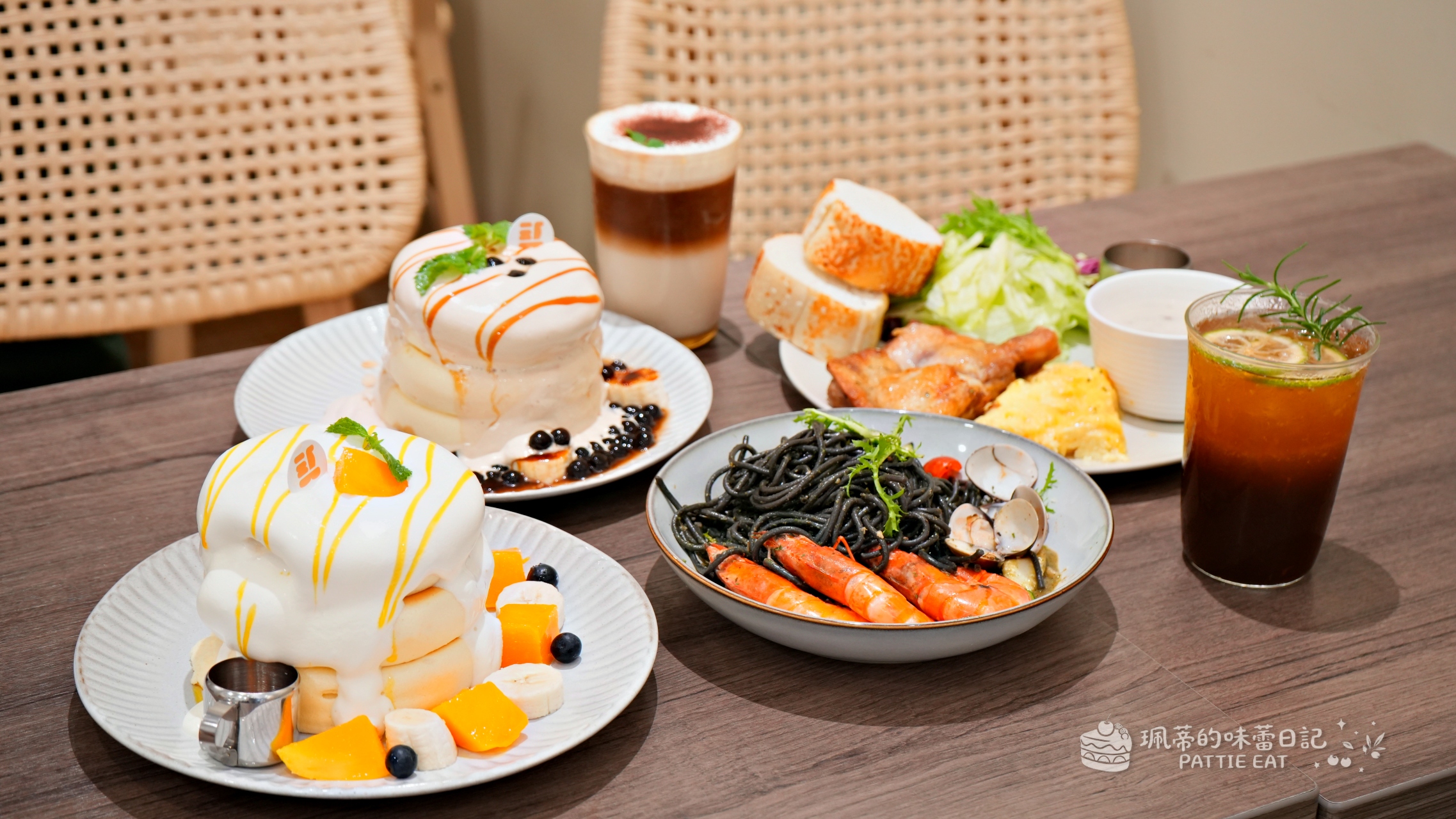 基隆美食推薦 美有計劃Cafe｜正濱漁港彩虹屋旁 首創會牽絲的水果舒芙蕾 早午餐也非常美味 @珮蒂的味蕾日記