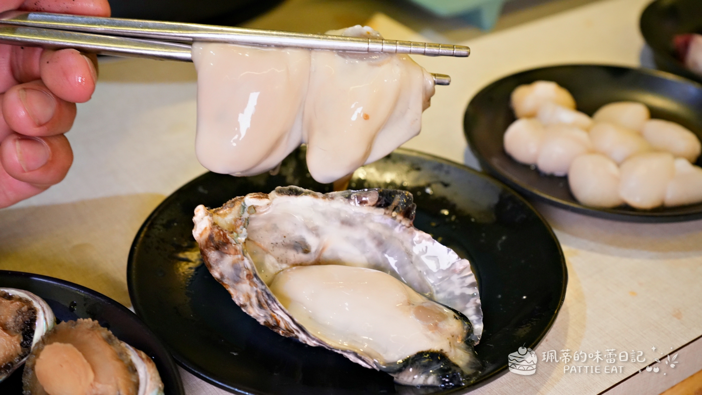 新莊美食推薦 饞饞燒肉｜不用1500就能A5和牛吃到飽 輔大捷運站平價火烤兩吃到飽 內附最新菜單 @珮蒂的味蕾日記