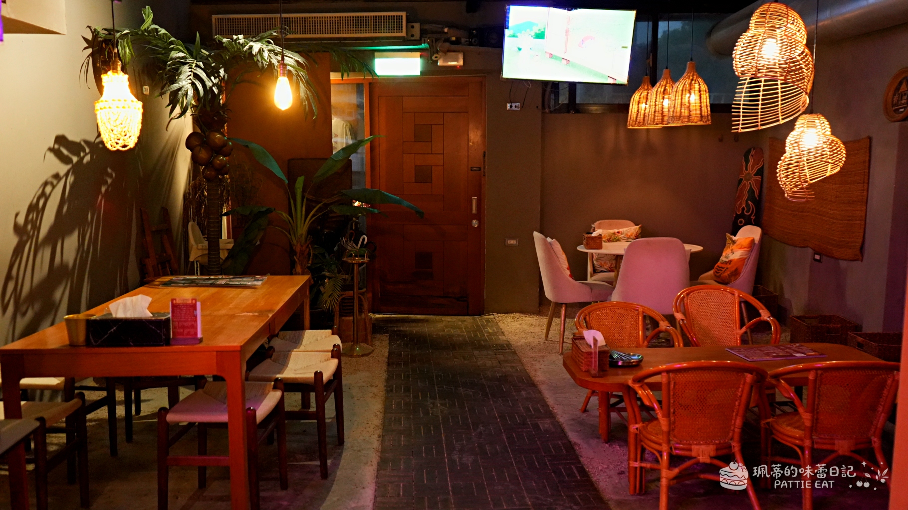 板橋餐酒館推薦 來吧sunset|南洋風暢飲餐酒館 1000元暢飲40款調酒! 近捷運板橋站 (含菜單價格) @珮蒂的味蕾日記 板橋餐酒館推薦 來吧sunset|南洋風暢飲餐酒館 1000元暢飲40款調酒! 近捷運板橋站 (含菜單價格) @珮蒂的味蕾日記