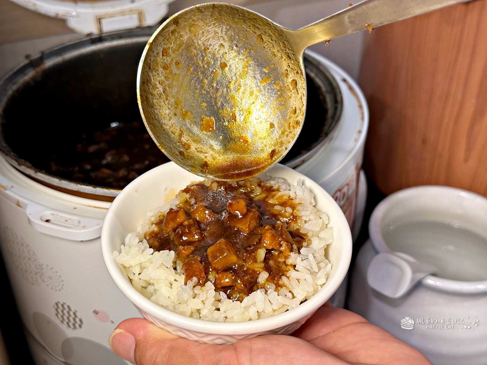 板橋火鍋推薦 一鍋三饗｜一鍋三用超好玩！小火車送餐、迴轉自助吧 還能自己做蚵仔烘蛋 @珮蒂的味蕾日記