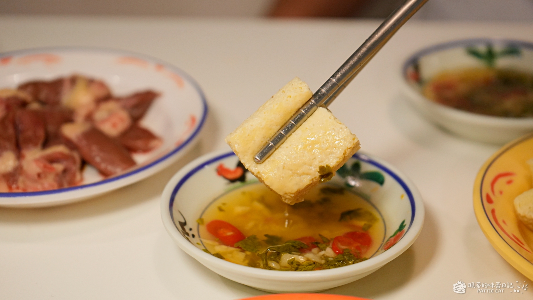 台北士林區美食推薦 清雅小陶泰北陶鍋專賣店｜士林站3分鐘！道地泰式宵夜美食好選擇 內含菜單價格 @珮蒂的味蕾日記