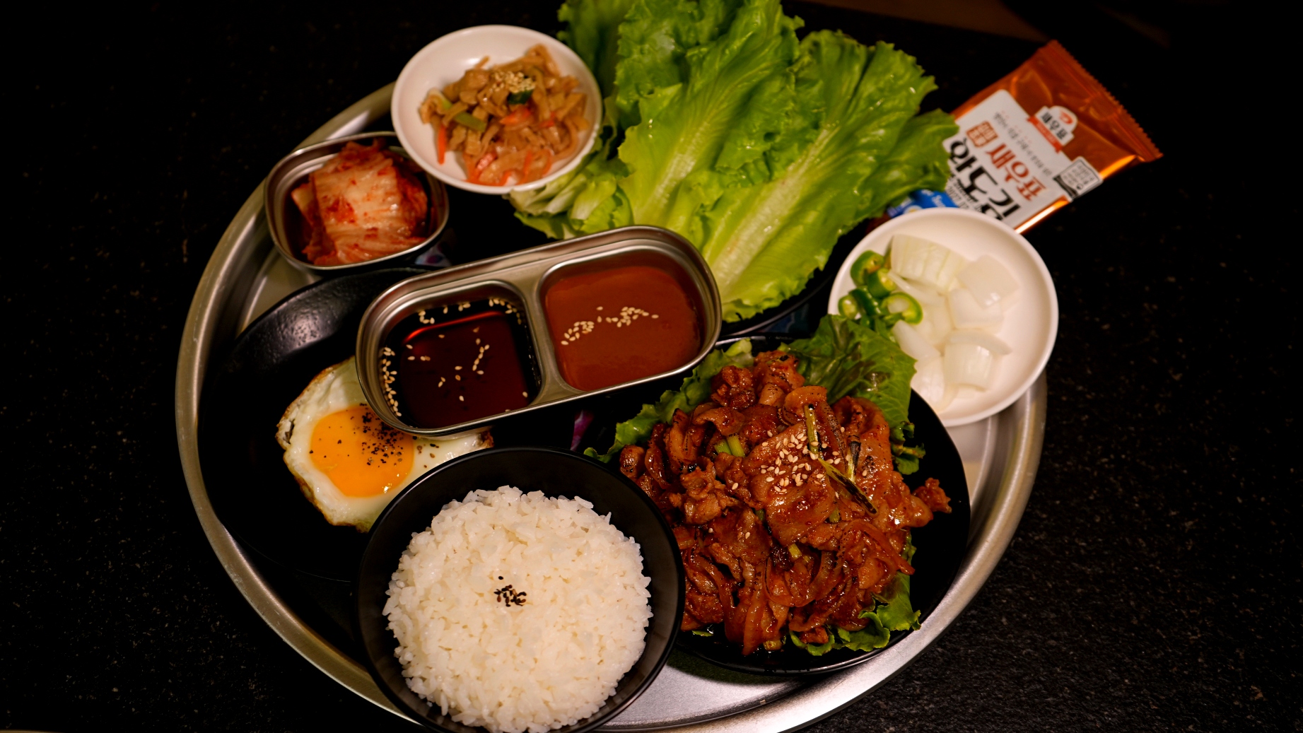 中和美食推薦 豆浦두포 豆腐鍋專賣｜捷運景安站平價韓式料理 小菜、飲料、冰淇淋吃到飽 @珮蒂的味蕾日記