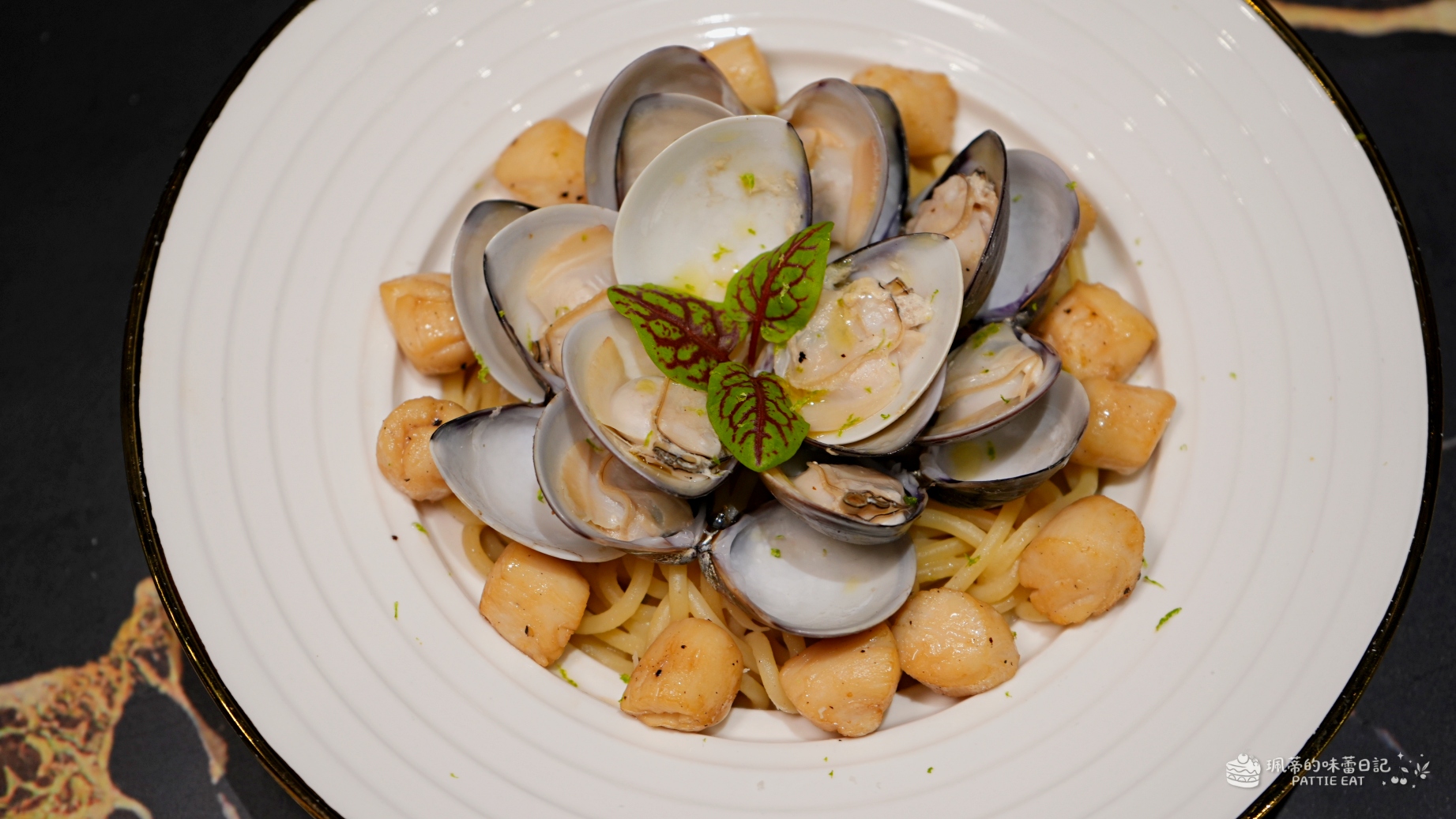 台北捷運中山站 First One Bistro佛斯特旺餐酒館|大同區餐廳推薦 平日中午也座無虛席!義大利麵、牛排、雙人套餐、商業午餐推薦 @珮蒂的味蕾日記 台北捷運中山站 First One Bistro佛斯特旺餐酒館|大同區餐廳推薦 平日中午也座無虛席!義大利麵、牛排、雙人套餐、商業午餐推薦 @珮蒂的味蕾日記