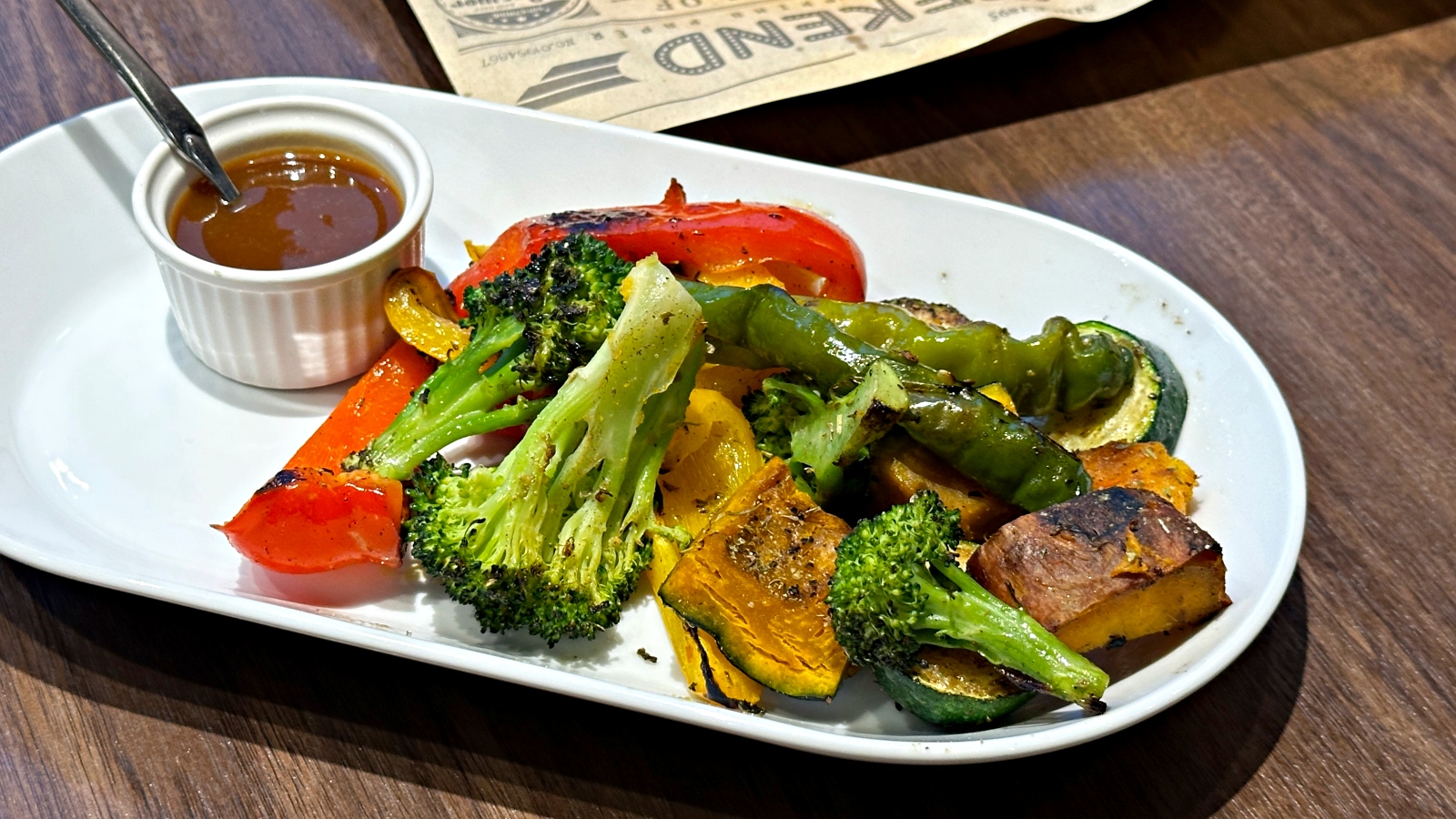 板橋蔬食 光焙若蔬食 SUN BERNO|路易莎旗下蔬食料理餐廳 美味推薦板橋車站旁聚餐首選 內附2026菜單與停車資訊 @珮蒂的味蕾日記