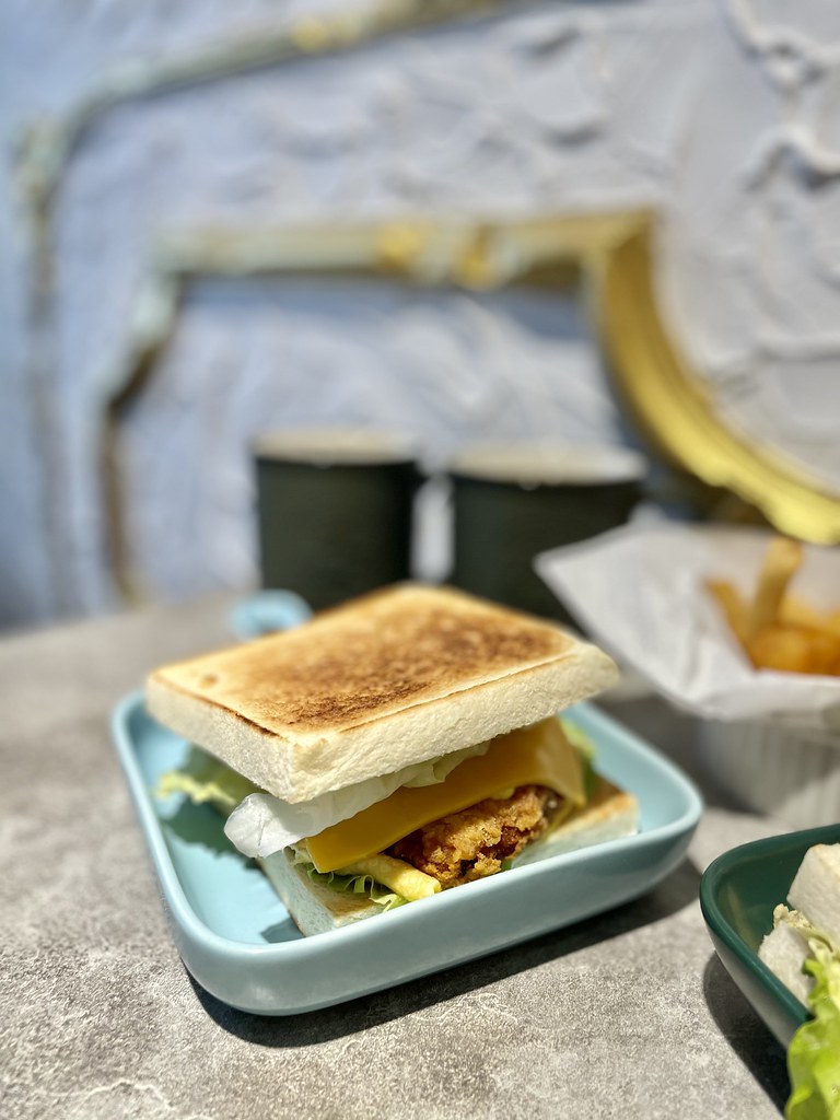 新北永和美食 自然醒吧早午餐 |  用料實在 裝潢漂亮的早午餐 @珮蒂的味蕾日記